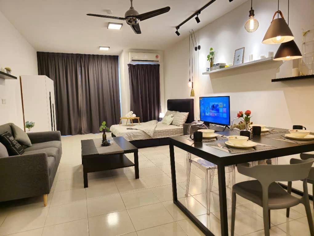 Tiara Imperio Studio 舒适和温暖环境适合情侣享受家的感觉 Kajang Exterior foto